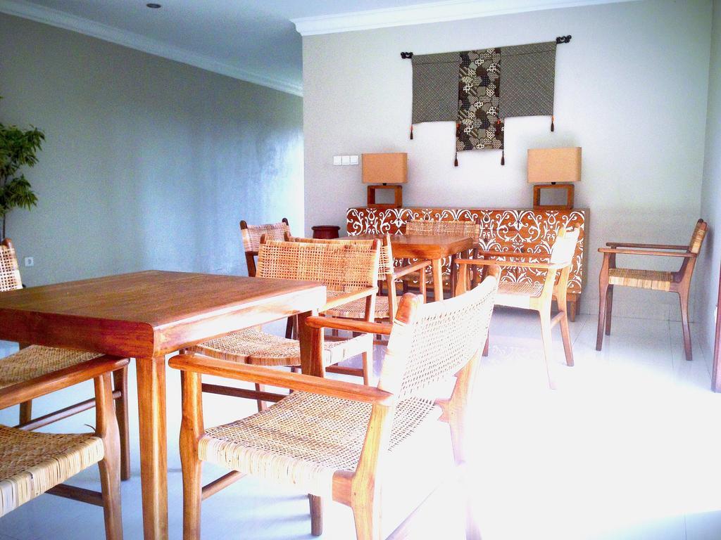 Seminyak Lagoon All Suites Hotel Экстерьер фото